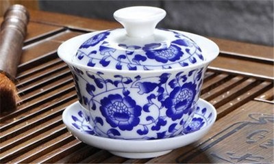 古代青花瓷茶碗的收購與拍賣指南 價格、廠家及雜項業務解析